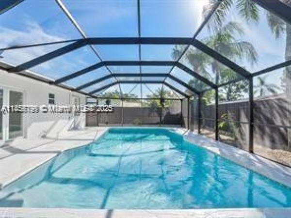 Villa Malaga, 9310 SW 165th St, Palmetto Bay, Florida 33157, image 2