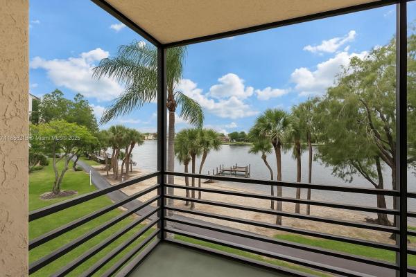 Colony Point, 1101 Colony Point Cir #307, Pembroke Pines, Florida 33026, image 1