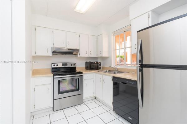 6155 NW 186th St #202, Hialeah, Florida 33015, image 1