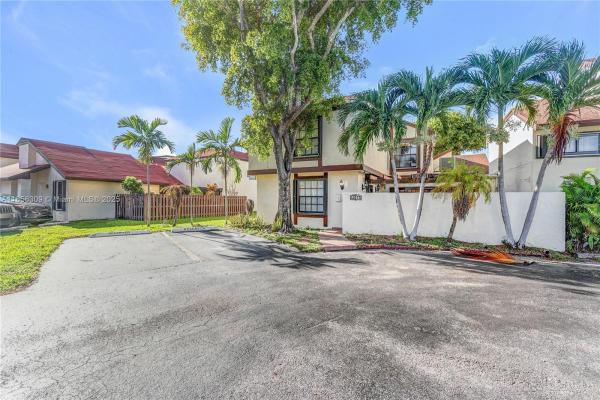 10077 NW 5th Ter 10077, Miami, Florida 33172, image 1