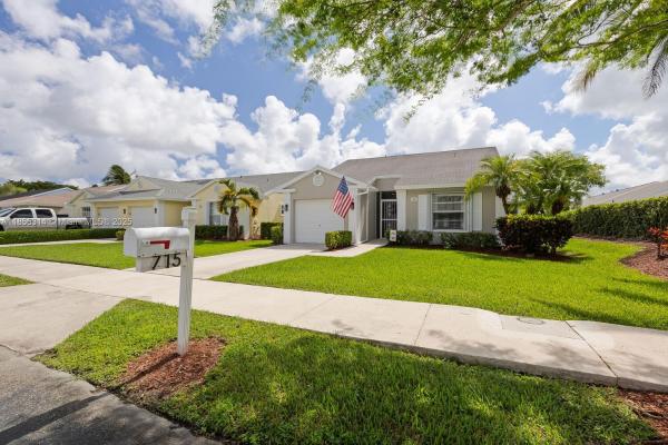 715 SE 22nd Ln, Homestead, Florida 33033, image 1