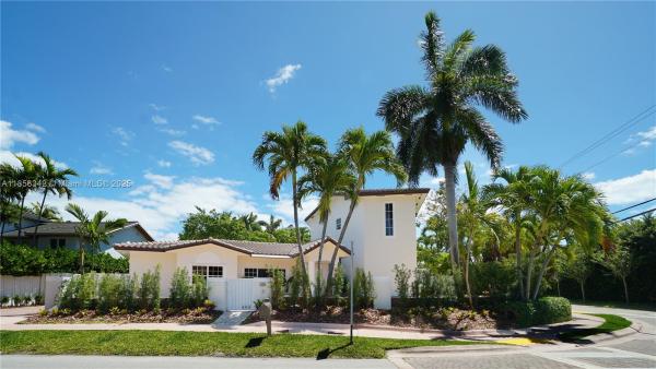 Biscayne Key Estates, 691 Ridgewood Rd, Key Biscayne, Florida 33149, image 1