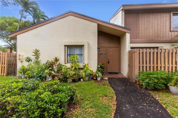 Greenglades, 10929 SW 113th Pl #73A, Kendall, Florida 33176, image 2