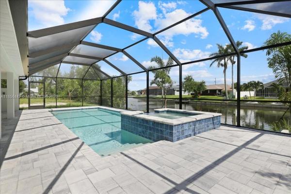 Cape Coral, 520 Sw 28th St, Cape Coral, Florida 33914, image 1