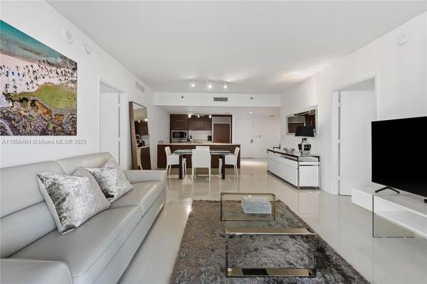 Icon Brickell Tower 1, 475 Brickell Ave #2009, Miami, Florida 33131, image 1