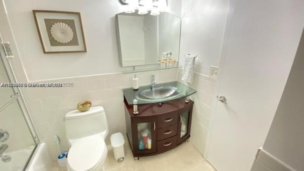 Parker Plaza Estates, 2030 S Ocean Dr #516, Hallandale Beach, Florida 33009, image 3