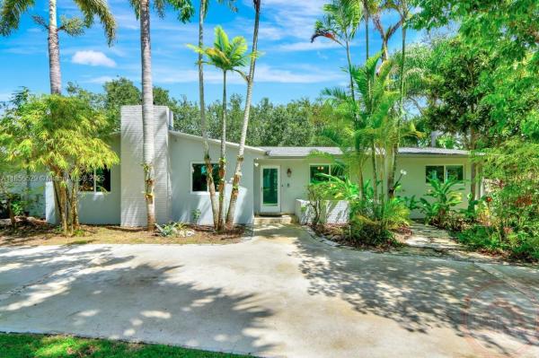 9775 SW 140th St #9775, Unincorporated Dade County, Florida 33176, image 1