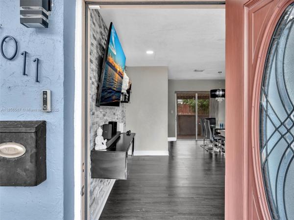 Driftwood Acres, 7011 Scott St, Hollywood, Florida 33024, image 3