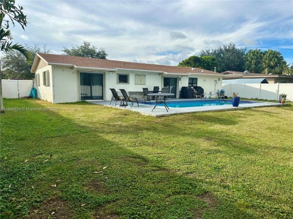 Bel Aire, 18133 SW 93rd Ave, Palmetto Bay, Florida 33157, image 1