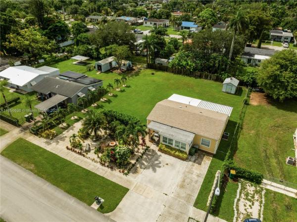 Ponce De Leon, 512 NW 13th St, Homestead, Florida 33030, image 2