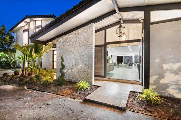 Hollywood Hills, 4322 Polk St, Hollywood, Florida 33021, image 2