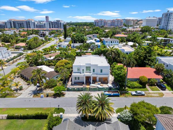 Boca Villas, 274 NE 3rd Ct, Boca Raton, Florida 33432, image 1