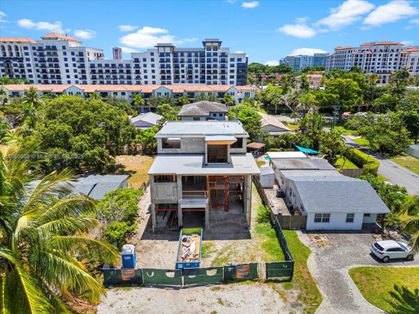 Kings Court, 310 NE 2nd St, Boca Raton, Florida 33432, image 1