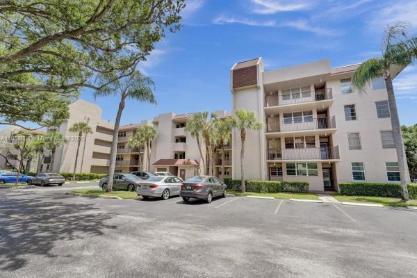 Sabal Palm Of Pine Island Ridge, 9520 Seagrape Dr #306, Davie, Florida 33324, image 1