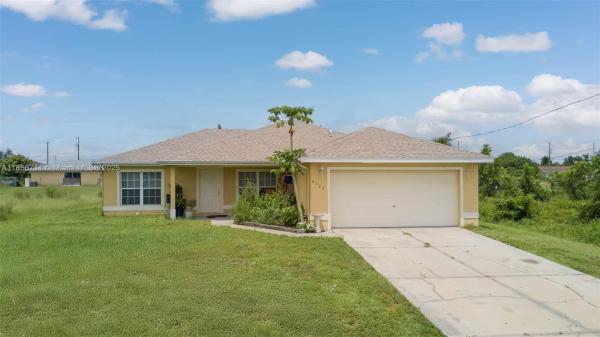 4022 25th St Sw, Lehigh Acres, Florida 33976, image 1