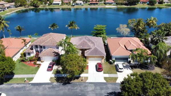 575 SE 29th Dr, Unincorporated Dade County, Florida 33033, image 1