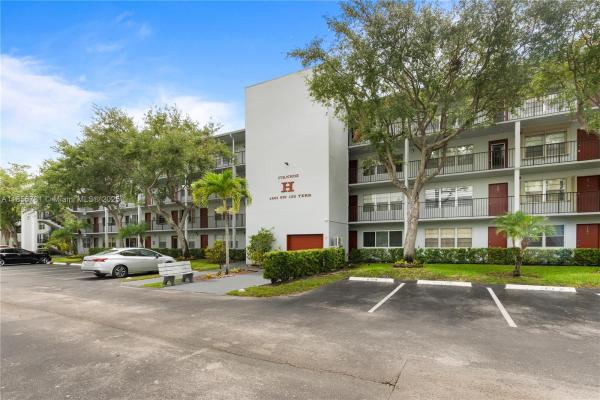 Ivanhoe At Century Village, 1401 SW 135th Ter #310H, Pembroke Pines, Florida 33027, image 1