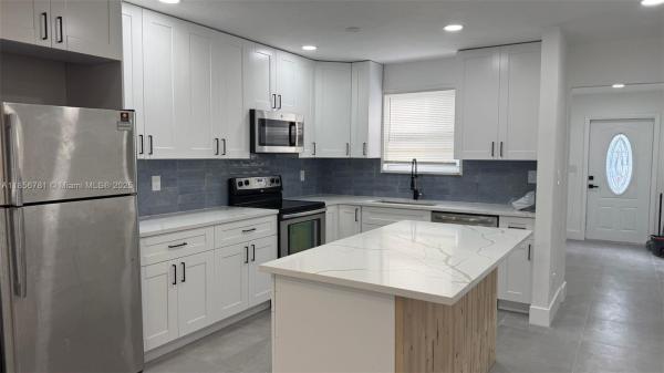 Hollywood Little Ranches, 315 N 26th Ave #417, Hollywood, Florida 33020, image 1
