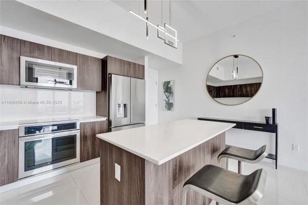 Aventura Parksquare Residences, 2960 NE 207th St #05, Aventura, Florida 33180, image 1