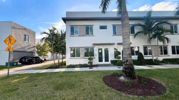 Landmark At Doral, 6612 NW 103rd Pkwy, Doral, Florida 33178, image 1