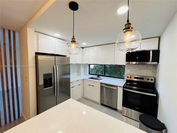 Plaza Of The Americas, 17021 N Bay Rd 427-4, Sunny Isles Beach, Florida 33160, image 1