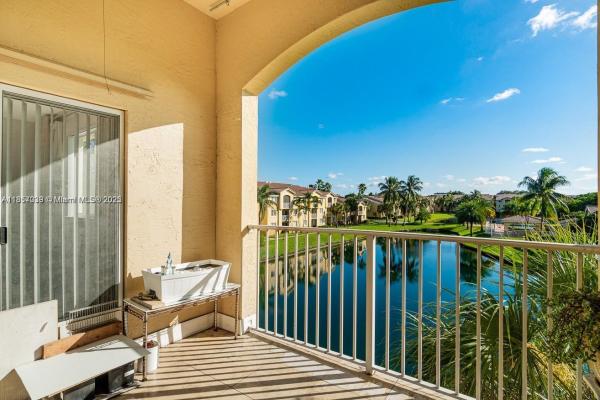 Royal Grand, 2600 S University Dr #308, Davie, Florida 33328, image 1