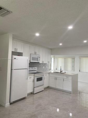 Mainlands Of Tamarac Lakes, 4903 NW 42nd Ave, Tamarac, Florida 33319, image 1