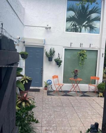Snapper Creek Townhouses, 6508 SW 113th Pl, Kendall, Florida 33173, image 2