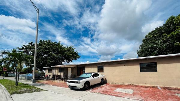 Hialeah Residential, 499 E 41st St, Hialeah, Florida 33013, image 1