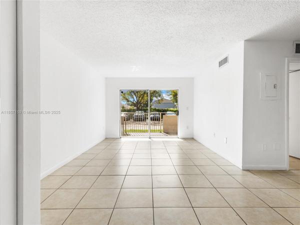 15221 SW 80 St 111, Unincorporated Dade County, Florida 33193, image 1