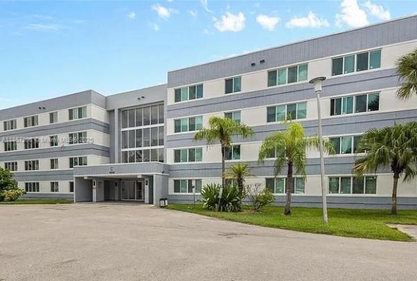 14830 Naranja Lakes Blvd #A2B, Homestead, Florida 33032, image 1