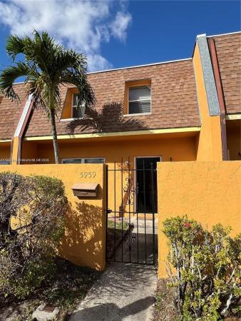 Sunrise Towne, 5959 NW 28th St #135, Sunrise, Florida 33313, image 1