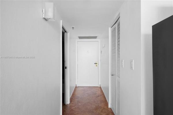 Venetia, 555 NE 15th St #515, Miami, Florida 33132, image 3
