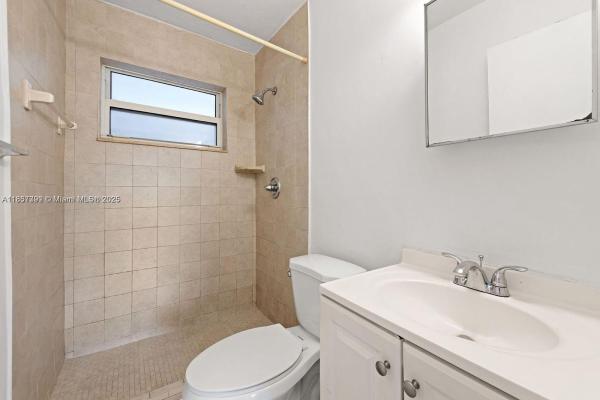 Seminole, 1124 NW 2nd St #4, Fort Lauderdale, Florida 33311, image 1