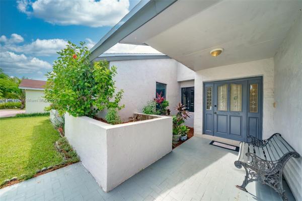 Timberwood Estates, 11570 SW 92nd St, Kendall, Florida 33176, image 3