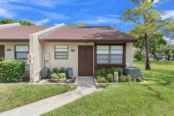 Villager Townhomes, 721 NW 47th St, Deerfield Beach, Florida 33064, image 1