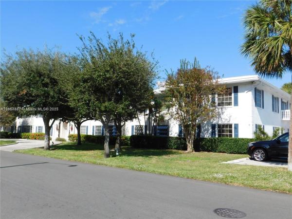 Imperial Point Colonnades, 2171 NE 66th St #801, Fort Lauderdale, Florida 33308, image 1
