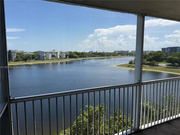 Palm-Aire Country Club 53, 2900 N Course Dr #609, Pompano Beach, Florida 33069, image 1