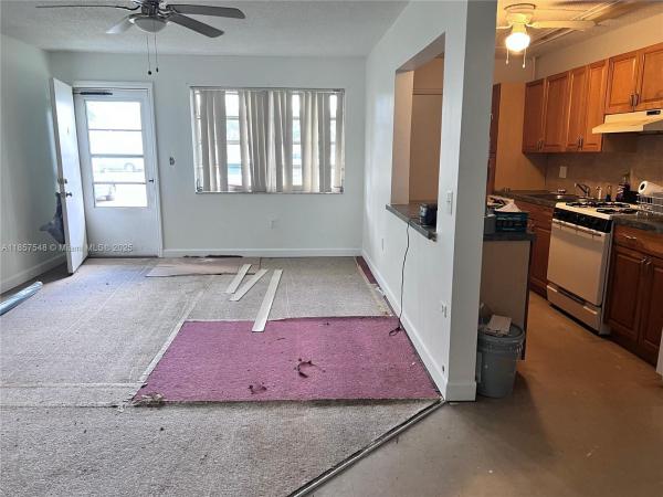 Romont South, 160 NE 203rd Ter #5, Miami Gardens, Florida 33179, image 2
