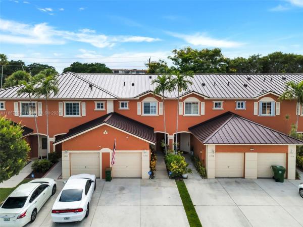 Monte Carlo Townhomes, 1206 NW 100th Ave, Pembroke Pines, Florida 33024, image 2
