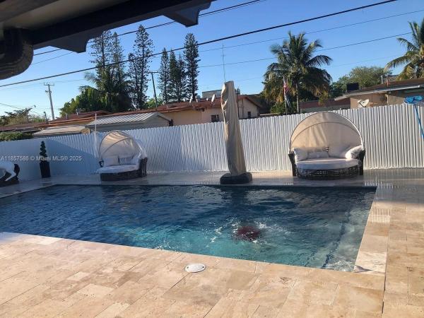 8031 NW 175th St, Hialeah, Florida 33015, image 1
