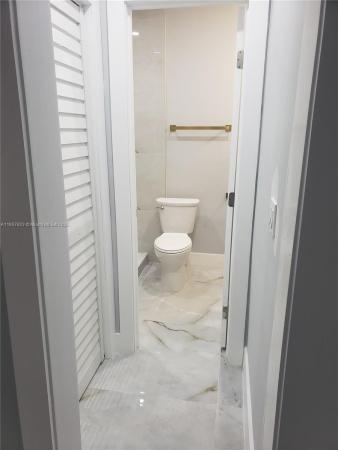 Fulford Highlands, 270 NE 162nd St, Golden Glades, Florida 33162, image 2