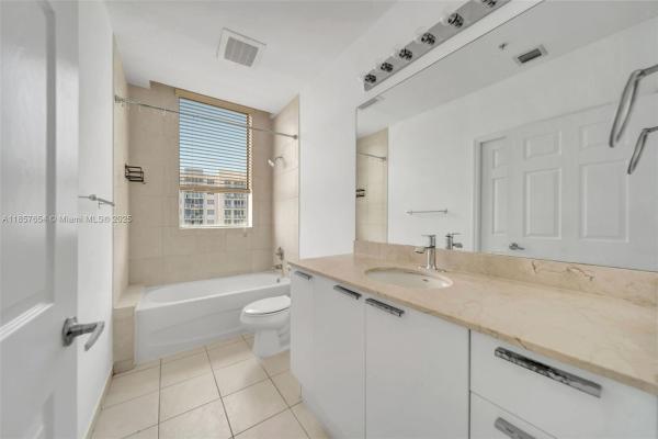 Hollywood Station, 140 S Dixie Hwy #1037, Hollywood, Florida 33020, image 2