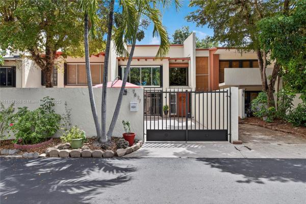 7877 SW 105th Pl, Miami, Florida 33173, image 1