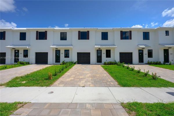 Palm Ave Heights, 880 SW 1 St, Florida City, Florida 33034, image 1