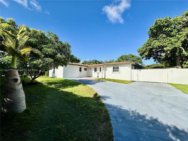 16101 SW 98th Ct, Miami, Florida 33157, image 1