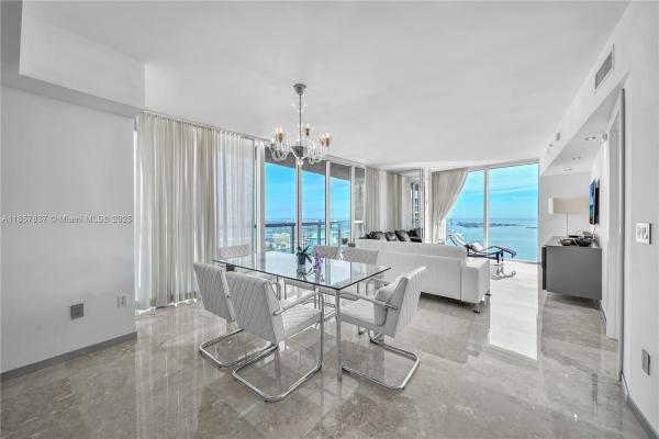 Icon Brickell Tower 2, 495 Brickell Ave #5302, Miami, Florida 33131, image 1