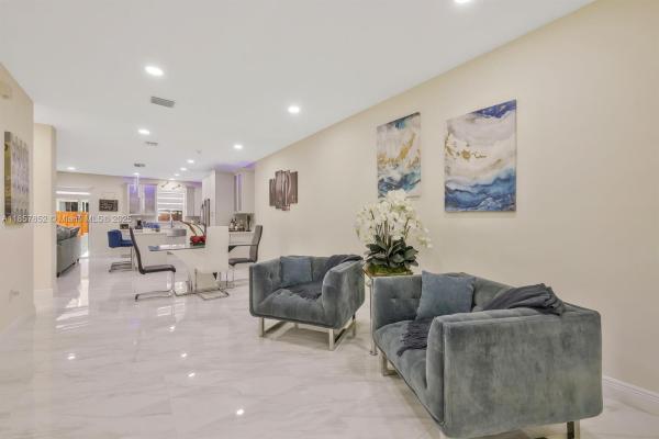 14942 SW 8th Ln, Miami, Florida 33194, image 2
