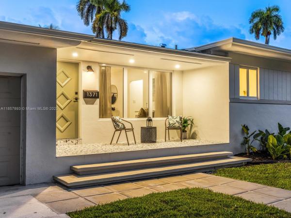 1371 NE 115th St, Miami, Florida 33161, image 1