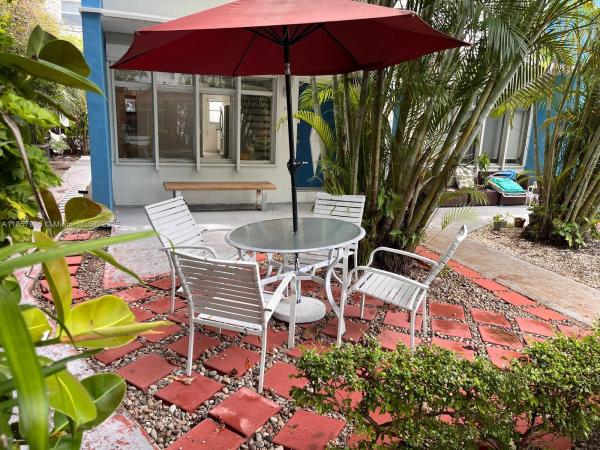 Town House Gardens, 9455 Bay Harbor Ter #8S, Bay Harbor Islands, Florida 33154, image 1